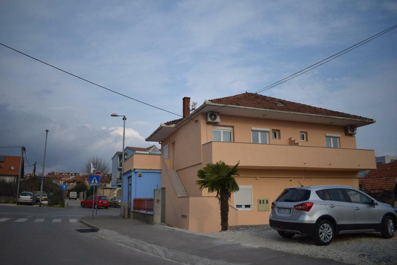 Apartments Nediljko & Mila Zara Esterno foto