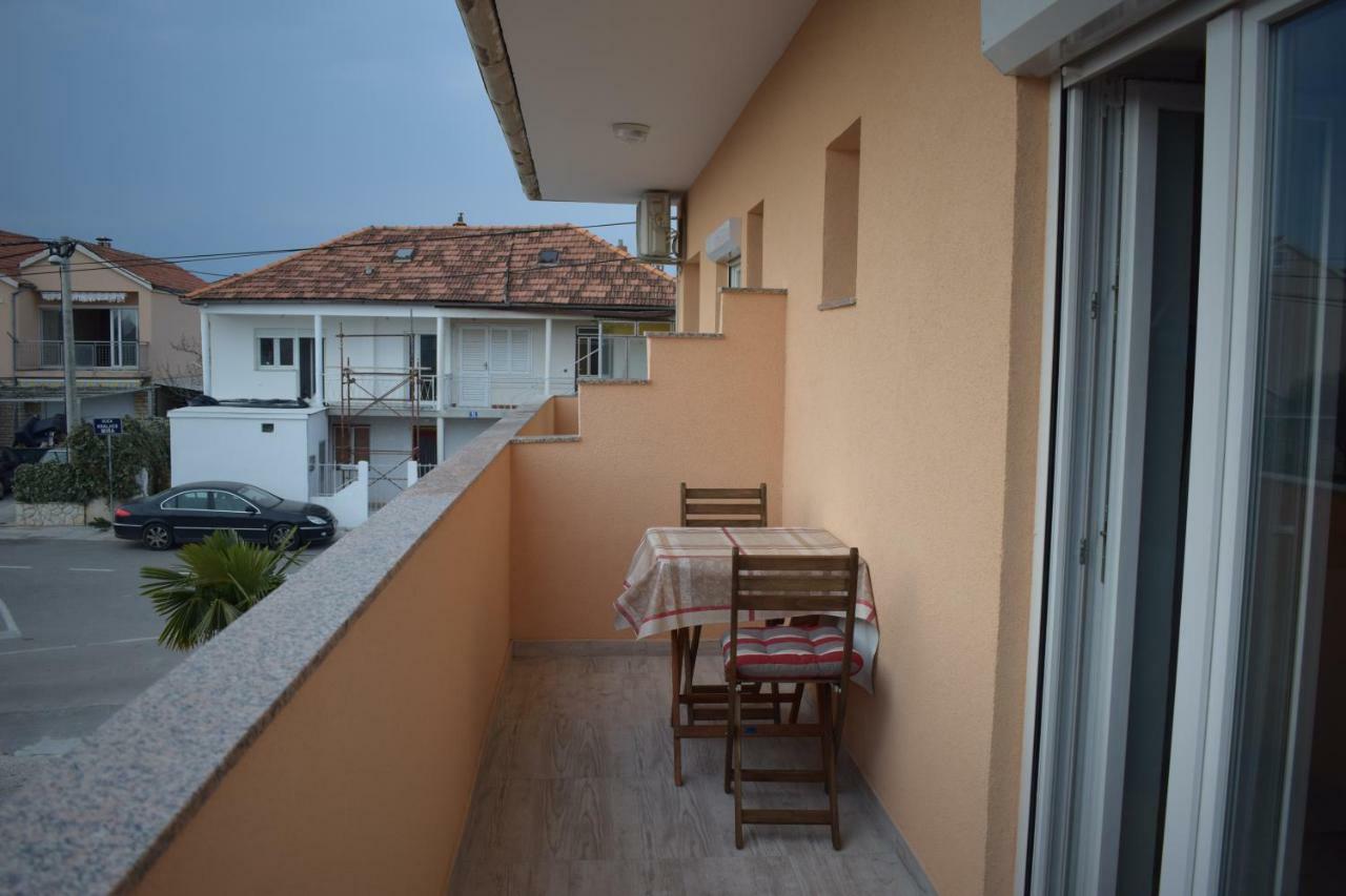 Apartments Nediljko & Mila Zara Esterno foto